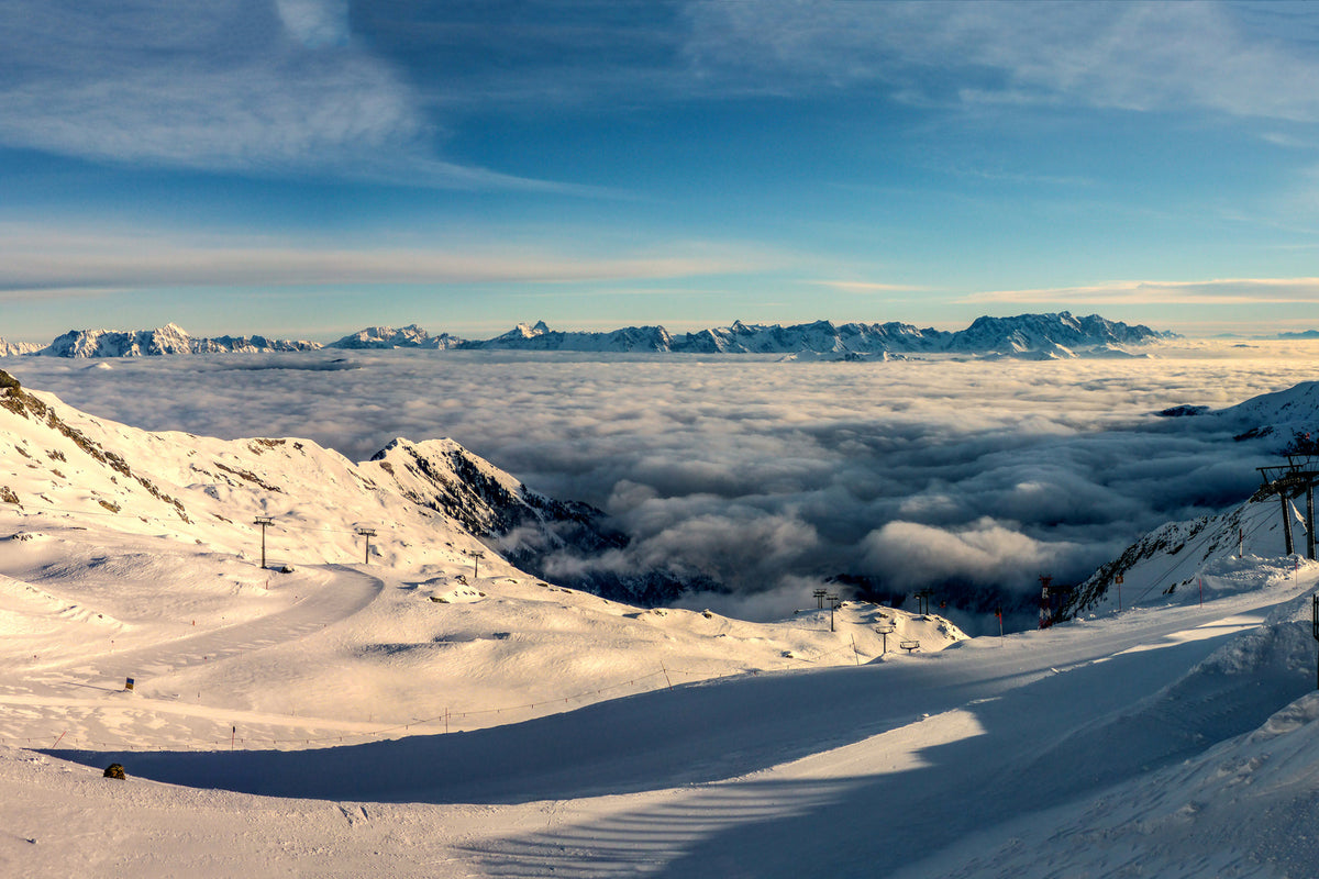 photo-wallpaper-above-the-clouds-in-the-snow