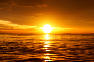 photo-wallpaper-glowing-sunset-on-the-water