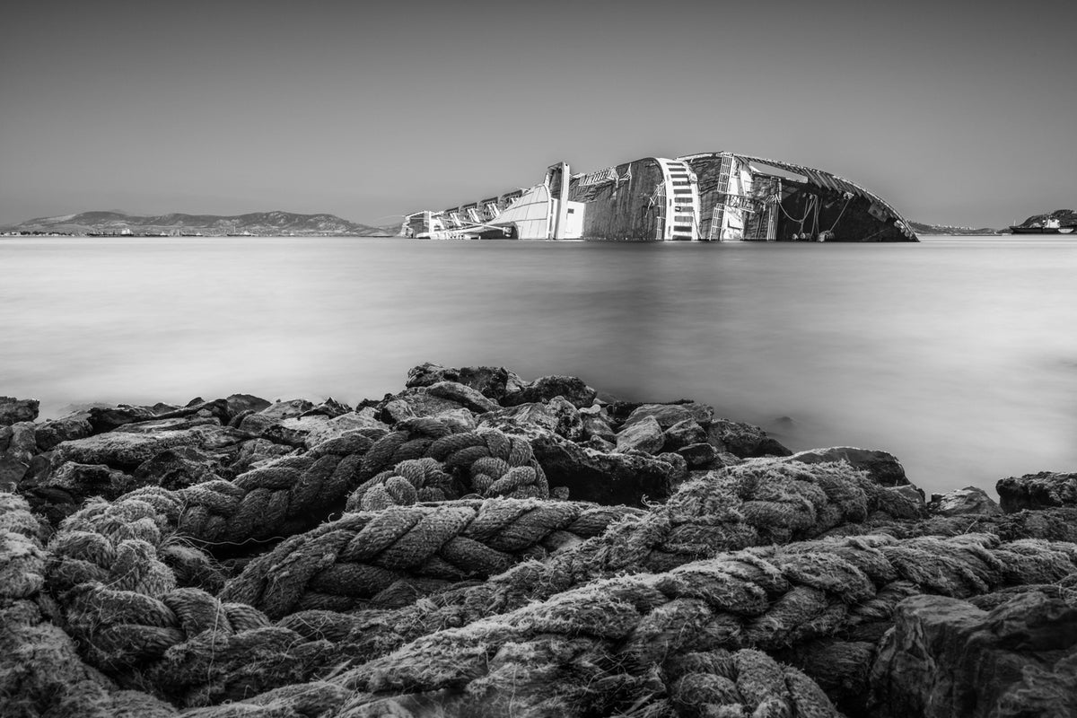 photo-wallpaper-the-shipwreck