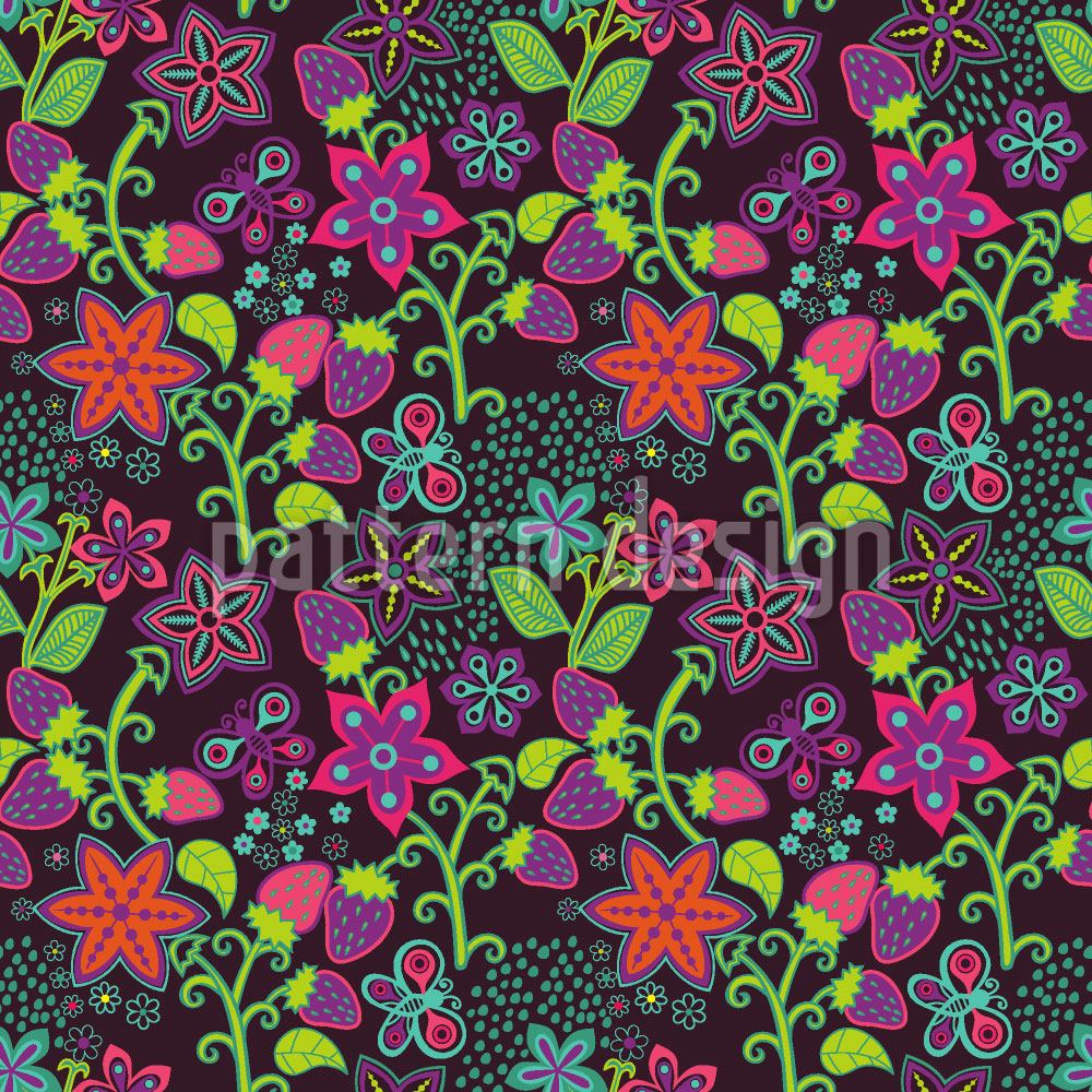 patterned-wallpaper-the-secret-strawberry-garden