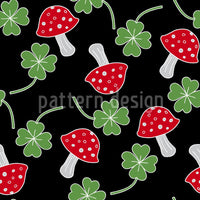 patterned-wallpaper-lucky-charms