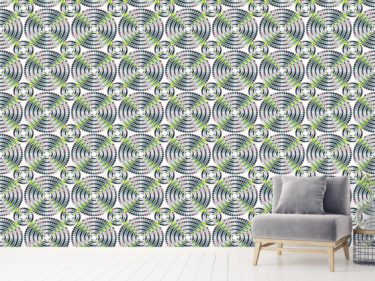 patterned-wallpaper-glimmering-dot-wheels