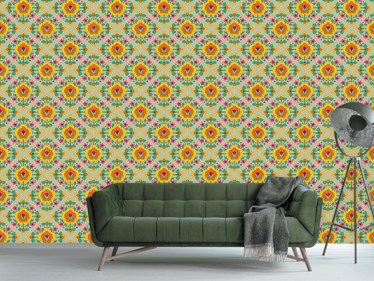 patterned-wallpaper-medieval-flowers