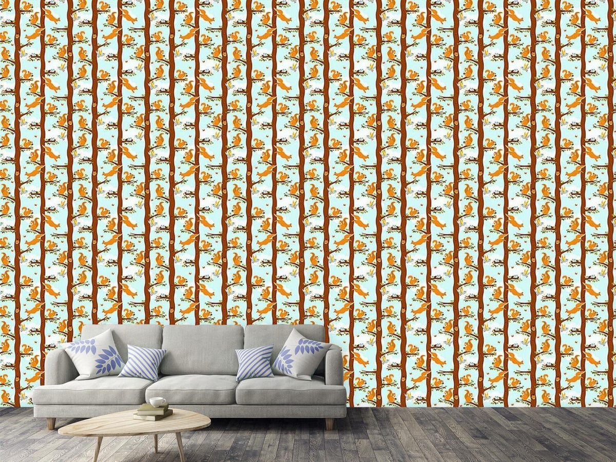 patterned-wallpaper-squirrel-party