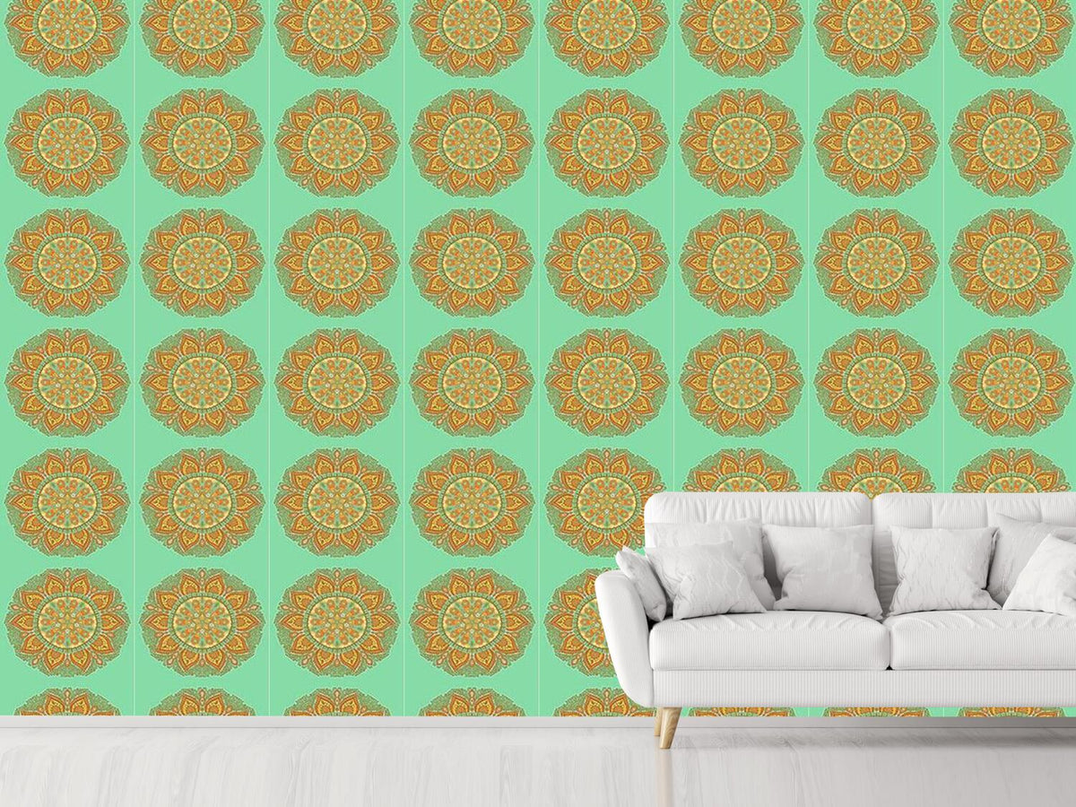 patterned-wallpaper-autumn-mandala