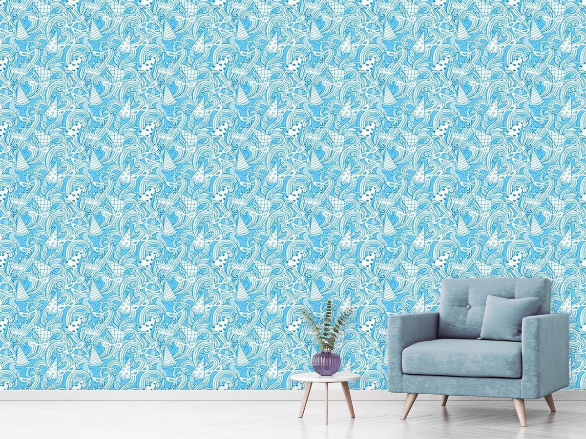 patterned-wallpaper-masquerade-ball