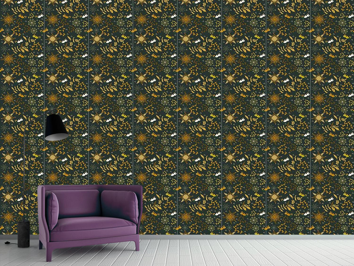 patterned-wallpaper-weird-birds-fly-at-night