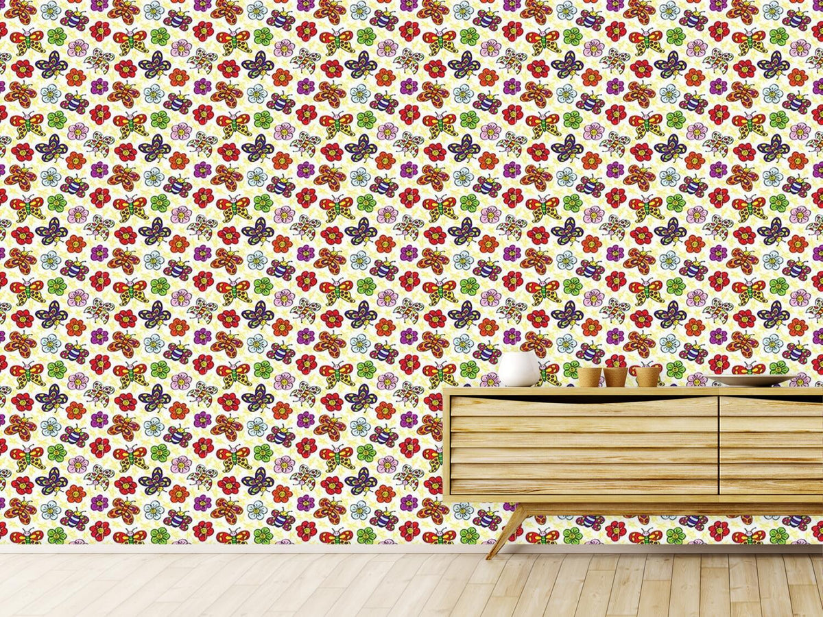 patterned-wallpaper-flower-friends