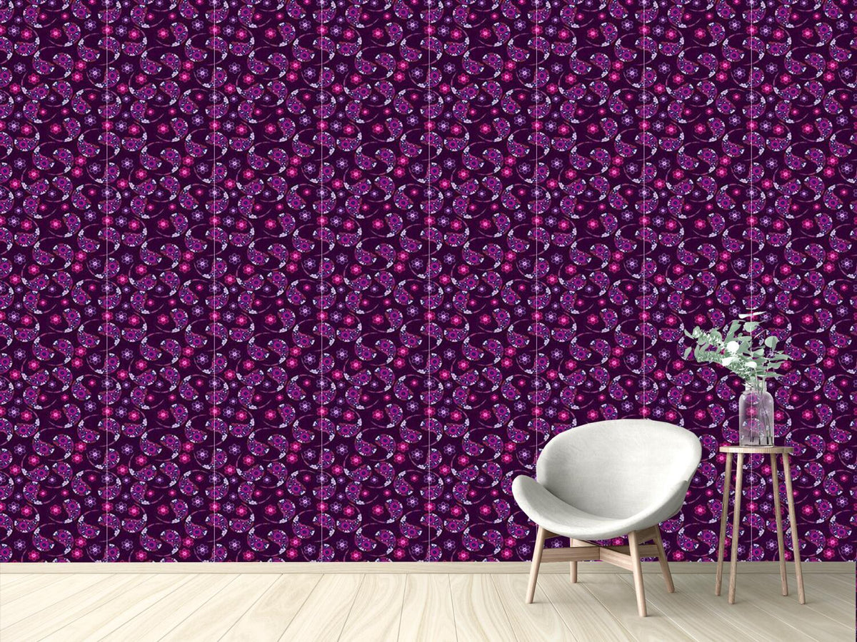 patterned-wallpaper-indian-paisley-dream