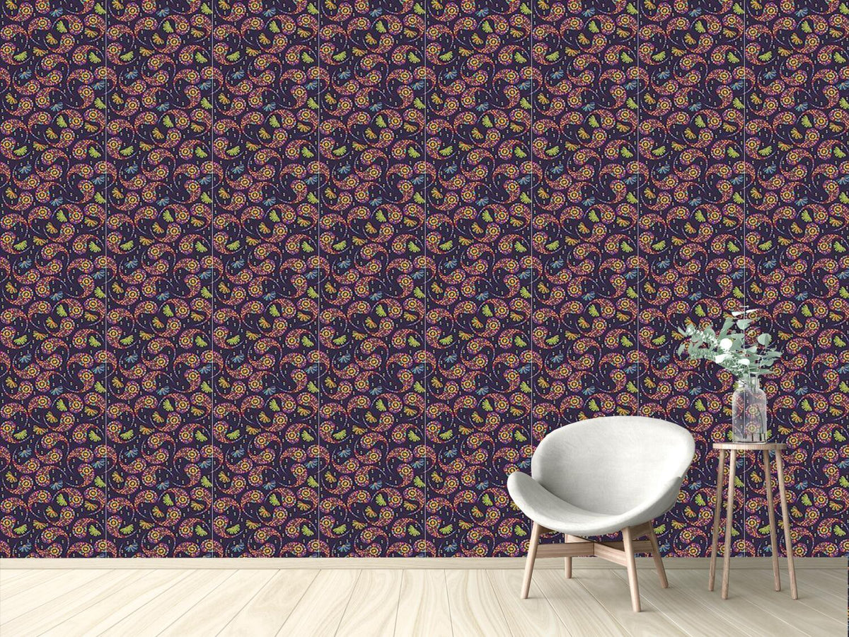 patterned-wallpaper-paisley-party