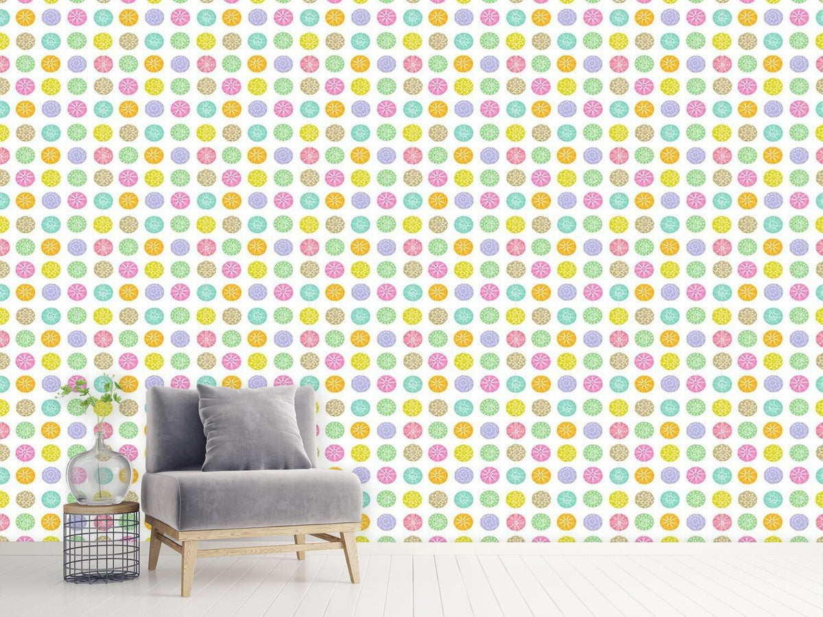 patterned-wallpaper-polkadot-flowers