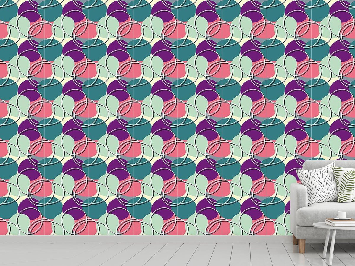 patterned-wallpaper-andy-painted-circles