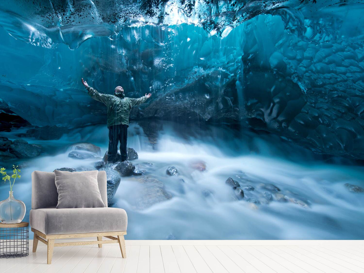 photo-wallpaper-self-portrait-under-a-glacier