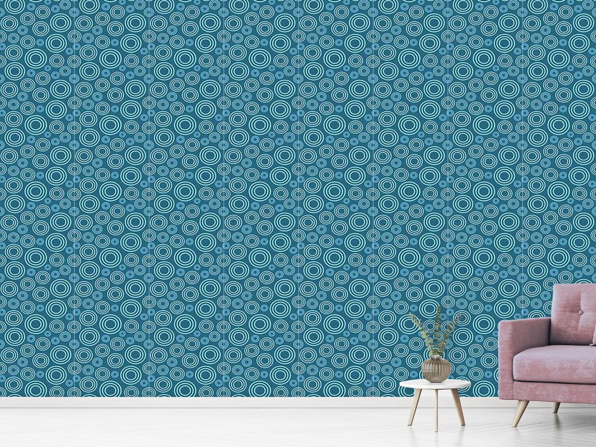 patterned-wallpaper-drops-blue