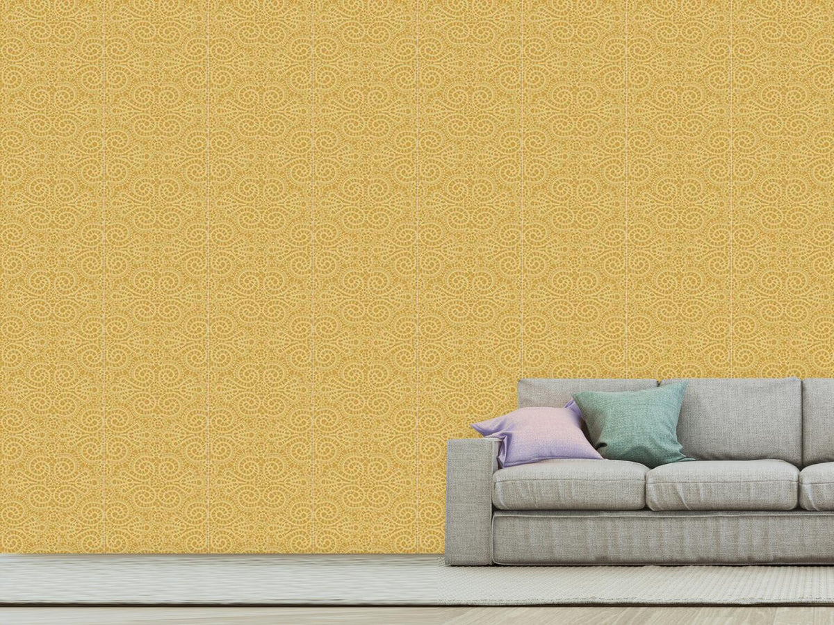 patterned-wallpaper-elegant-lace-pattern-in-gold