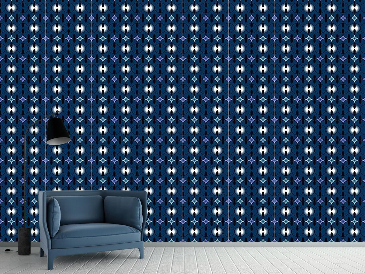 patterned-wallpaper-nocturnal-appearance