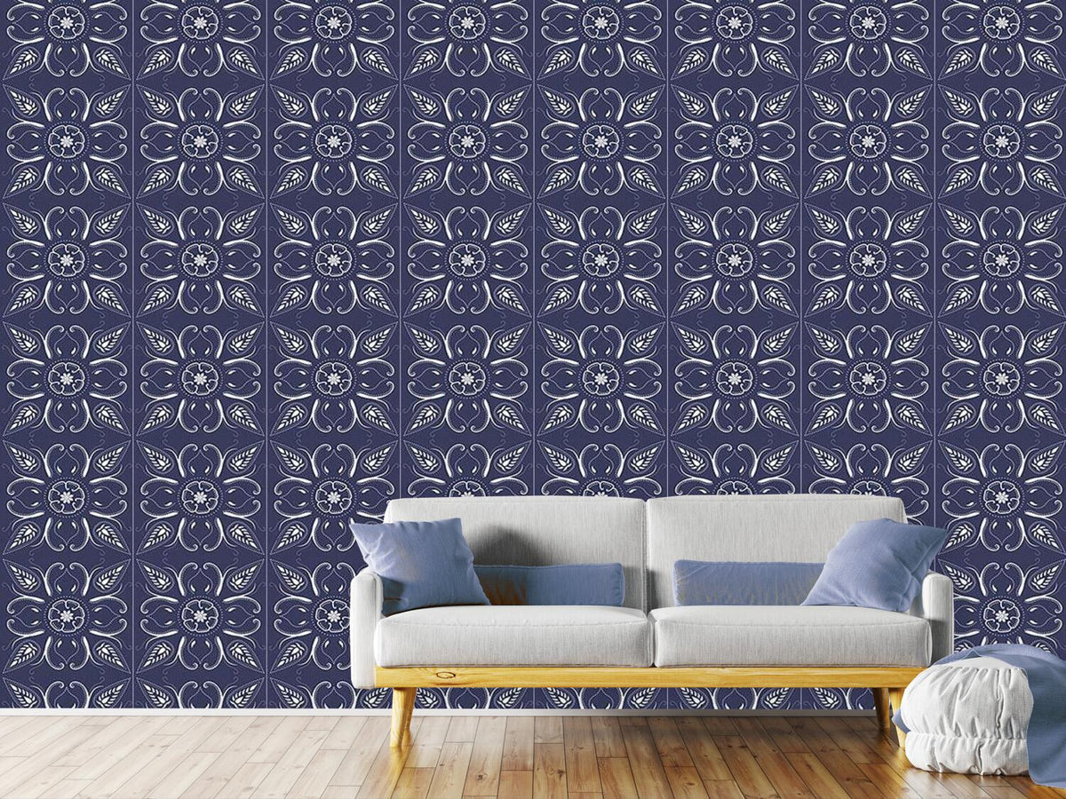 patterned-wallpaper-bandana