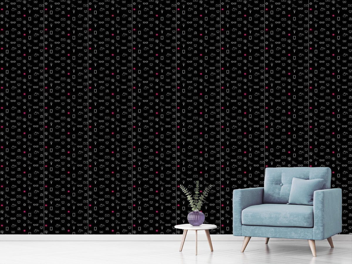 patterned-wallpaper-women-pleasures